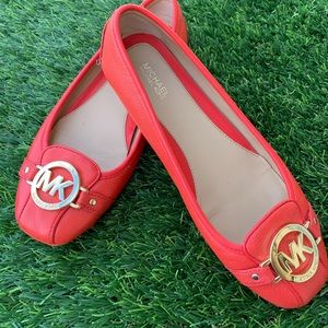 Michael Kors Lillie sheep leather drive flats